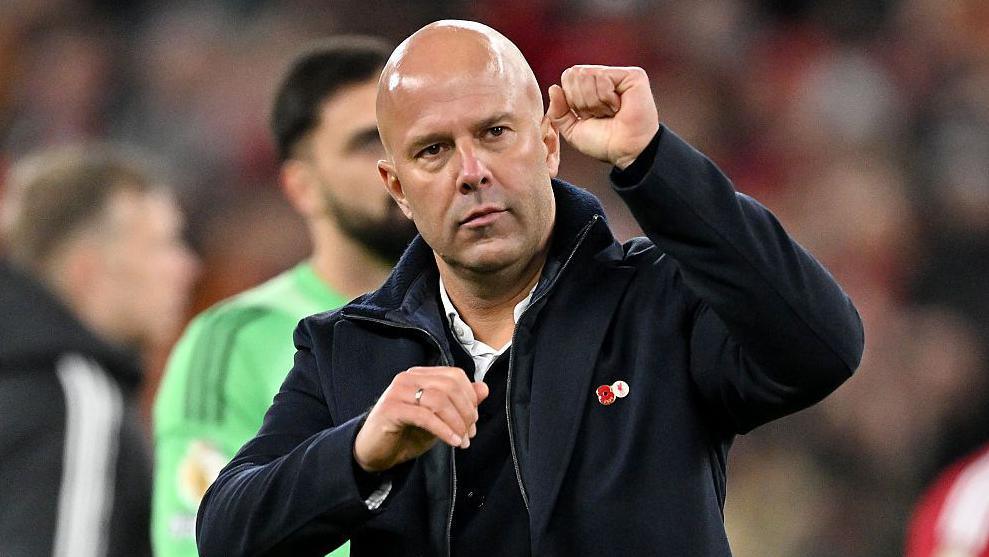 درخشش صلاح و حمایت هواداران از لیورپول و آرنه اسلات